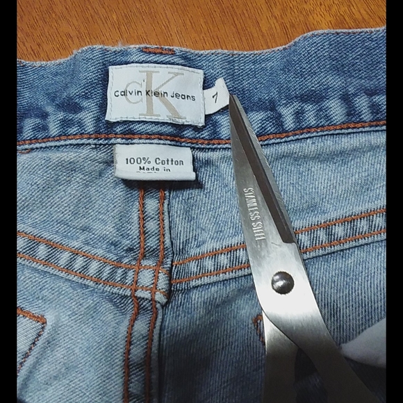 Calvin Kline Jean shorts size 7 - Picture 6 of 6